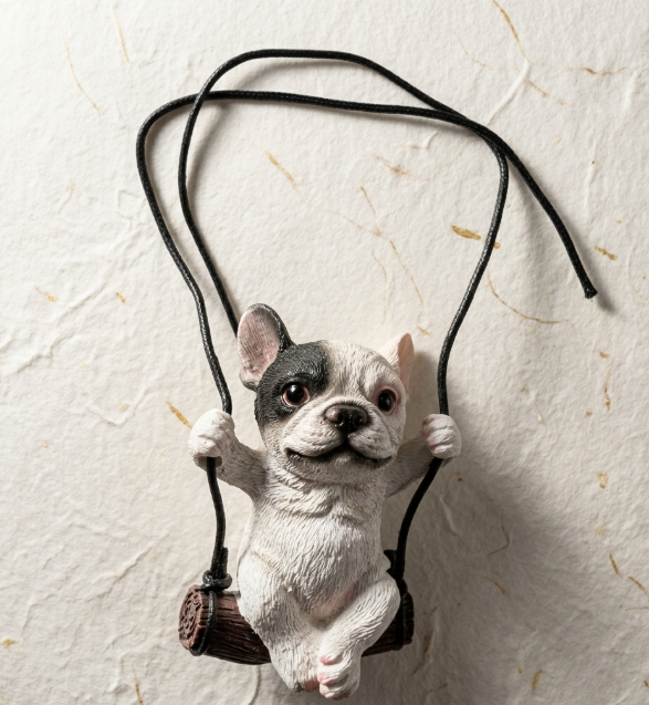 Adorno de Carro Bulldog con Gafas y Cadena Dorada