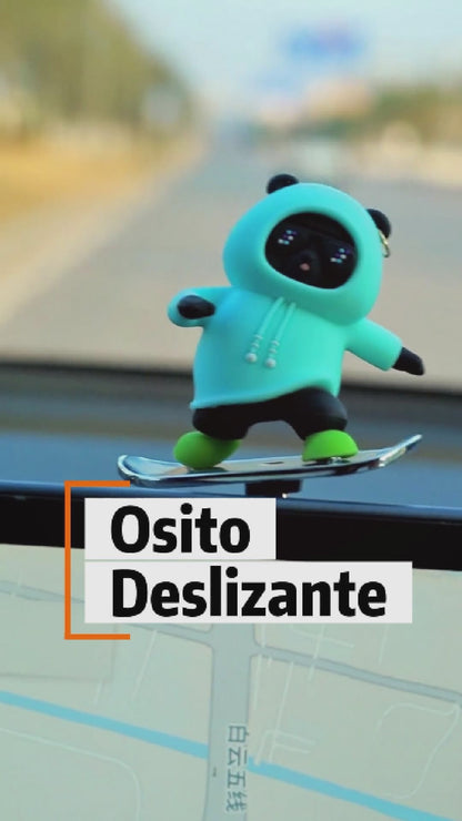 Adorno Oso Deslizante para Tablero de Auto